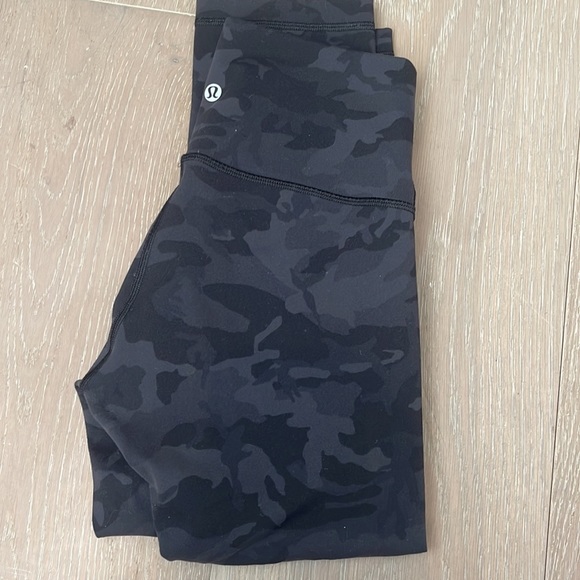 Lululemon cropped leggings - Picture 3 of 4